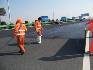 遼寧遼陽(yáng)瀝青路面復(fù)原劑施工簡(jiǎn)單干燥快